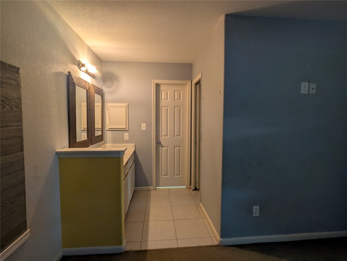 Building Photo - 4218 Owens Creek Ln