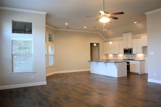 Foto del edificio - 940 Parkside Dr