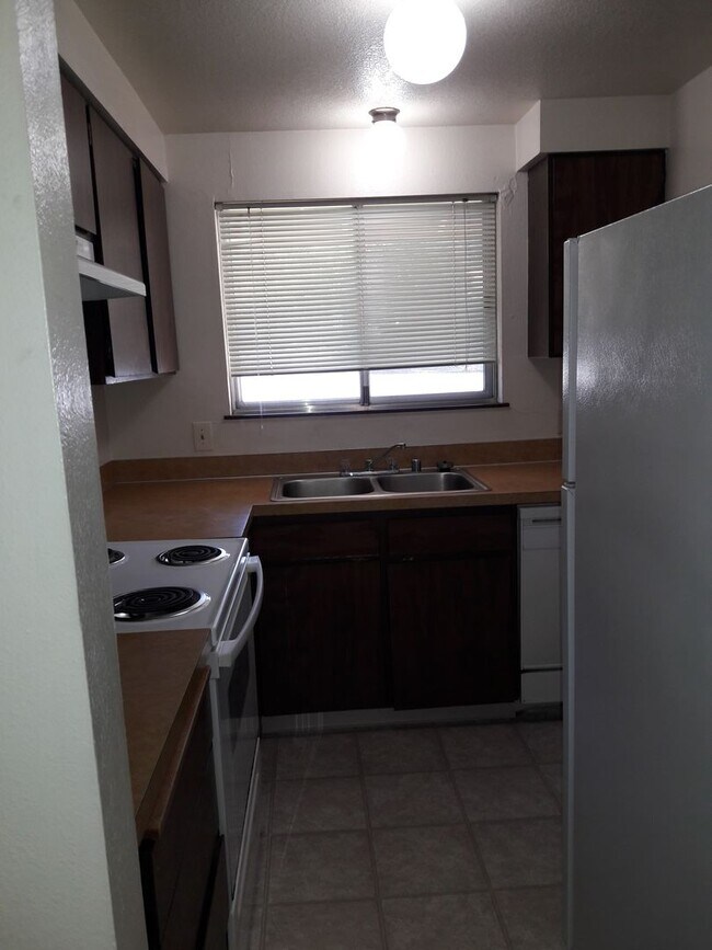 Foto del edificio - 15-17 McDonald Court