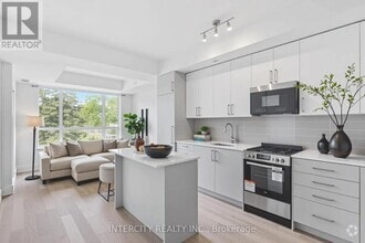 Building Photo - 2075-2075 King Rd