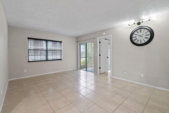 Foto del edificio - 1631 SE Green Acres Cir