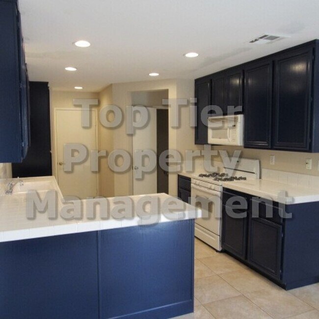 Foto del edificio - ****Beautiful 2 bed/2.5 bath House in Grea...
