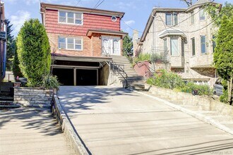 Building Photo - 71-65 Douglaston Pkwy