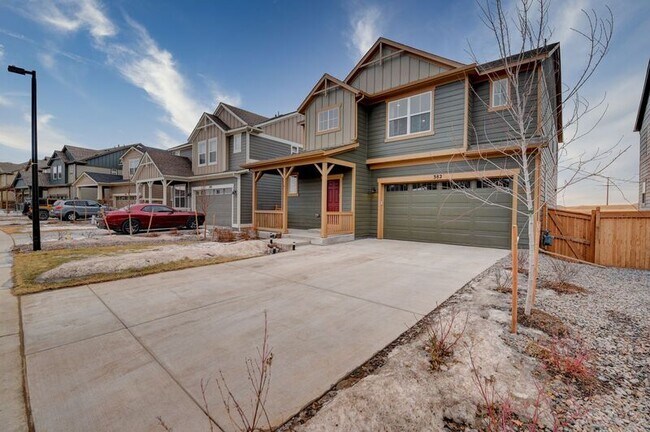 Foto del edificio - 382 Hyde Park Cir