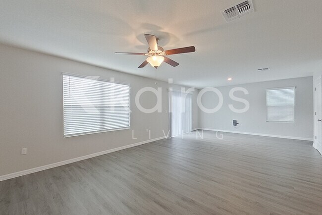 Foto del edificio - 8656 SW 43rd Ter