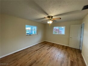 Building Photo - 4108 SE 18th Pl