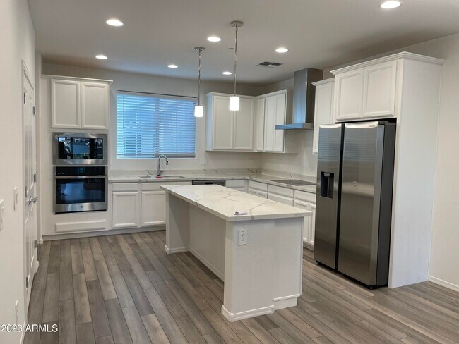 Foto del edificio - 1690 E Chelsea Ln