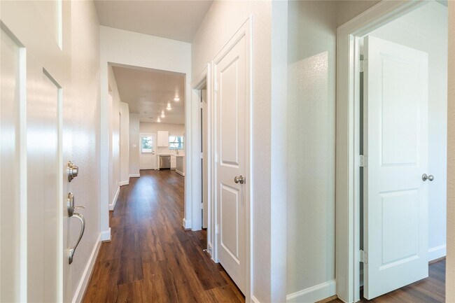 Foto del edificio - 815 Roosevelt St