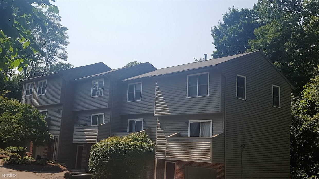 1 Dorchester Dr, Windsor, CT 06095 Condo for Rent in Windsor, CT