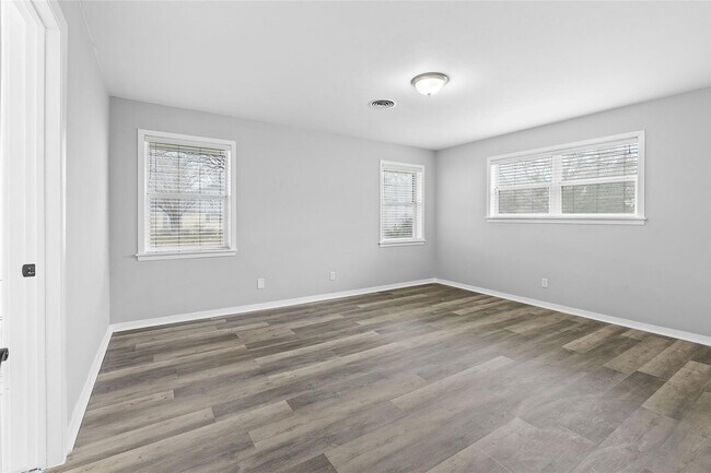 Foto del edificio - BEAUTIFUL HOME IN BRENHAM. MOVE IN READY!.