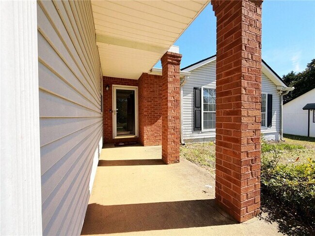 Foto del edificio - 2901 Inverloch Cir