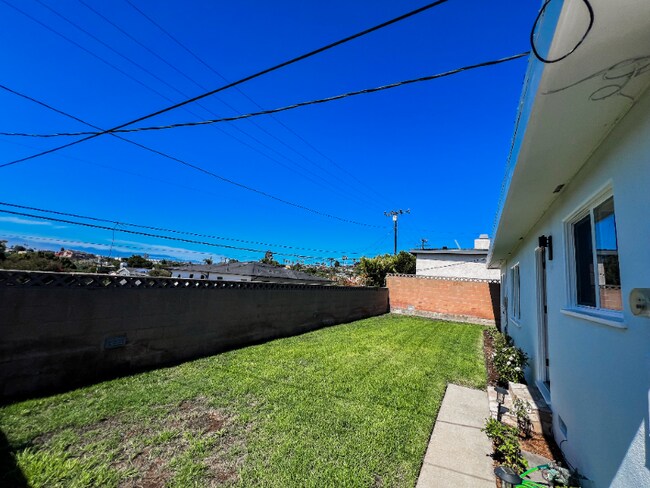 Foto del edificio - 1310 Curtis Ave