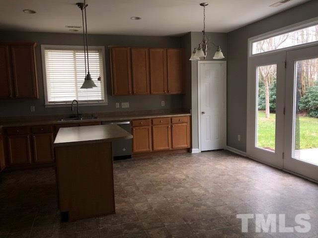 Building Photo - 522 Abbey Fields Loop