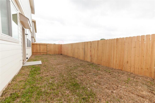 Foto del edificio - 2906 Orchid Ranch Dr