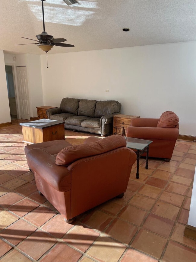 Foto del edificio - 1030 Pine Branch Dr