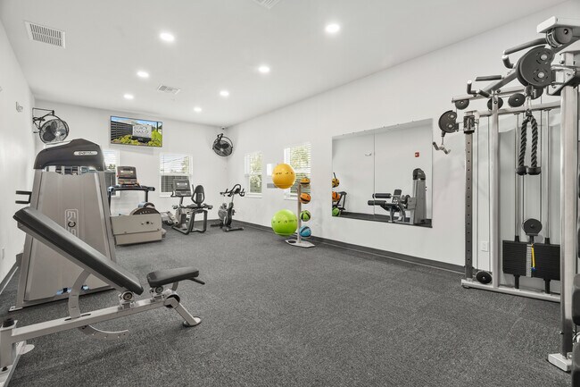 Foto del edificio - Legacy Oaks Apartments