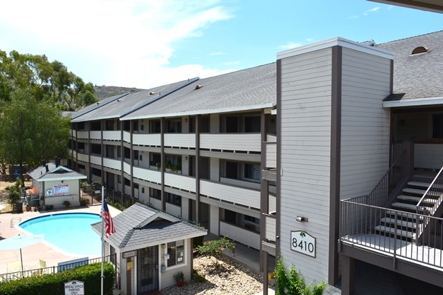 Foto principal - 8410 Los Coches Rd