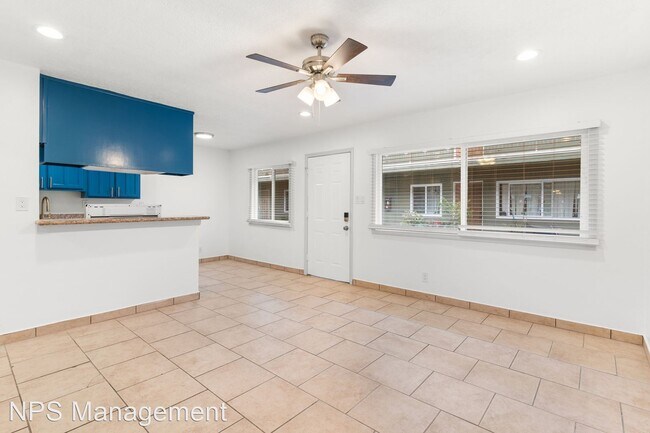 Building Photo - 2 br, 1 bath Apartment - 765 Cerritos Aven...