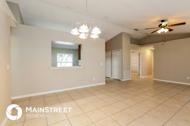 Building Photo - 10624 Lake Ralph Dr