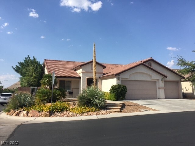 Primary Photo - 10138 James Harbin Ave