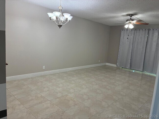 Foto del edificio - 7300 NW 5th Ct
