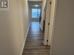 Building Photo - 749 Haflinger Row
