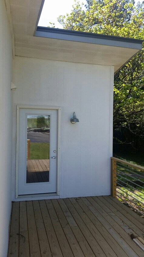Back Proch - 106 Plainview Ave