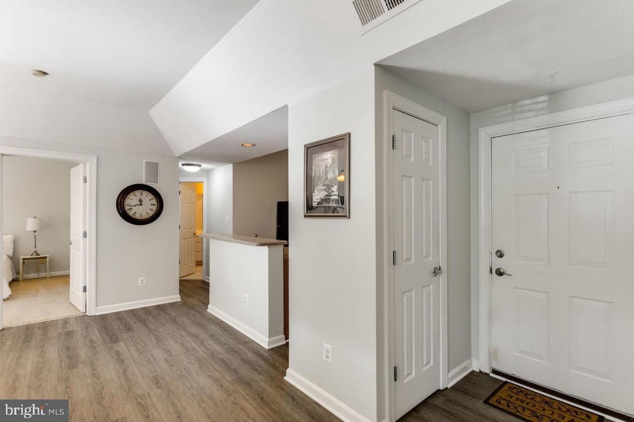 12158 Penderview Ln Unit 1701, Fairfax, VA 22033 Room for Rent in