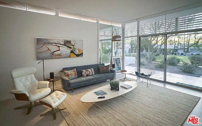 Foto del edificio - 2324 Skyview Dr