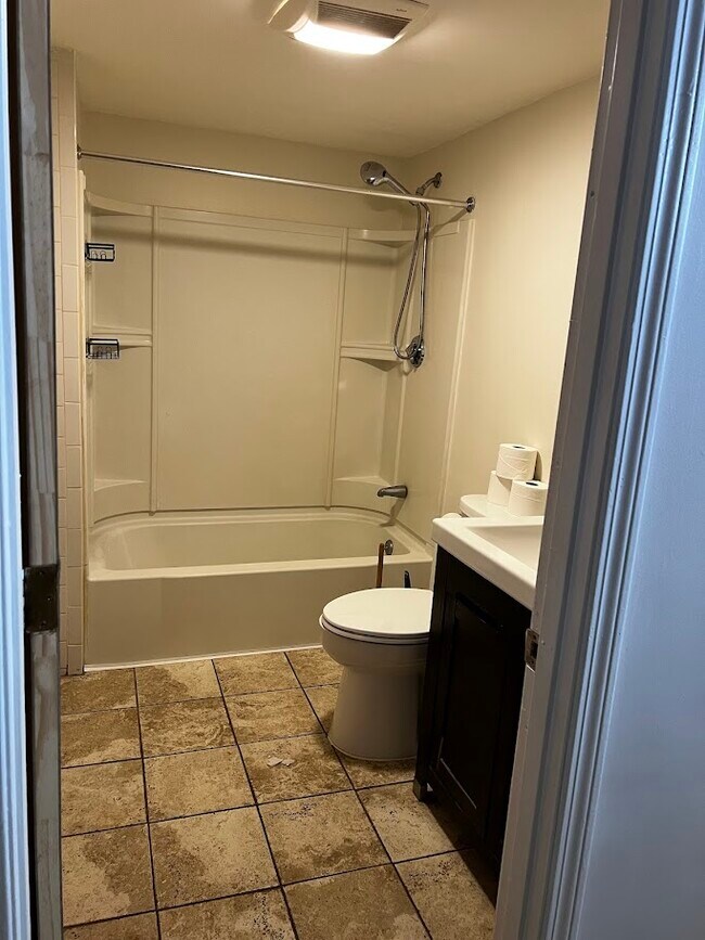 Baño - 82 Chestnut St