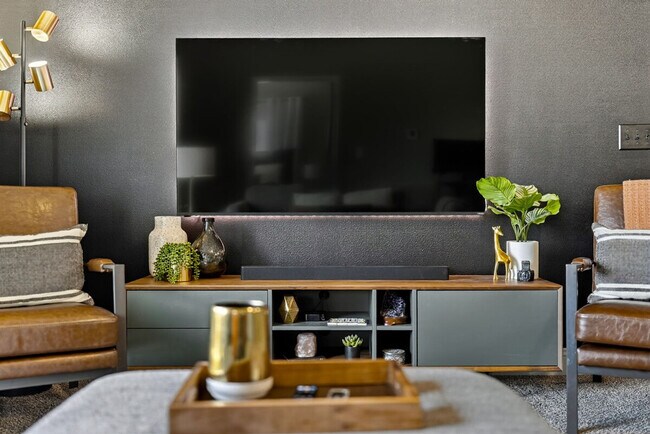 Foto del edificio - 8350 Cascade Ave