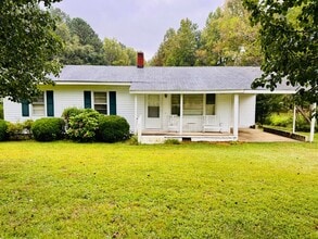 Building Photo - 2536 Smith Rd