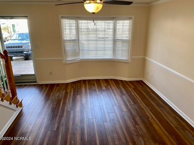 Building Photo - 930 Spring Forest Rd