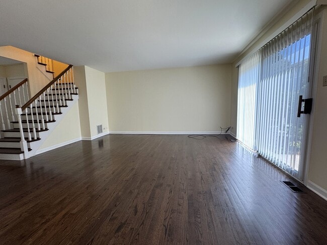 Building Photo - 1656 Castbourne Ct