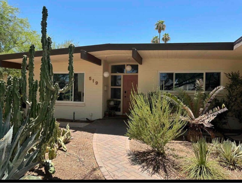 Primary Photo - 519 E Alameda Dr