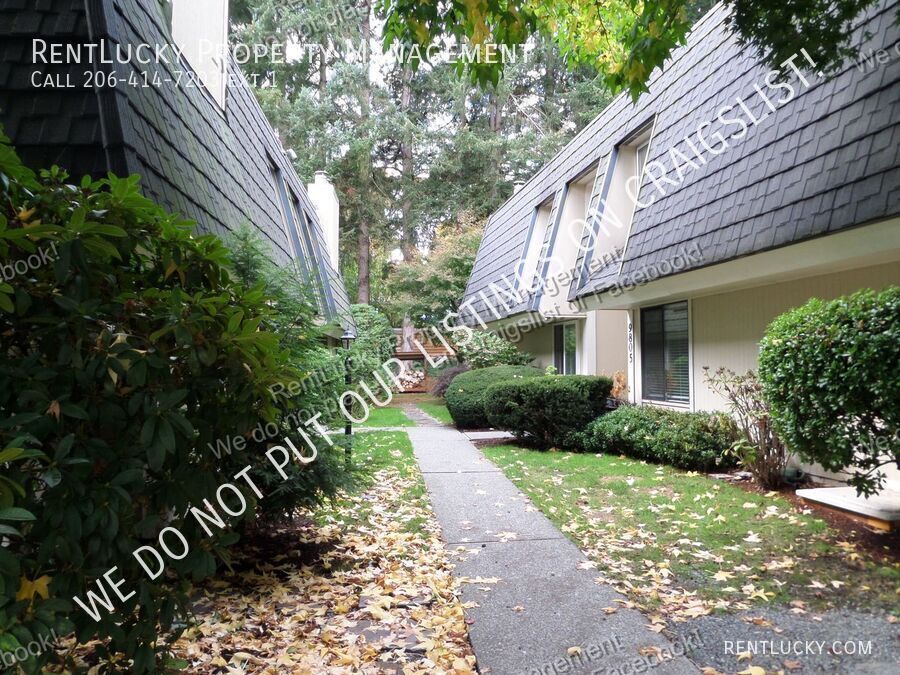 Foto principal - Super-Cute Updated 2-Bedroom Condo in Love...