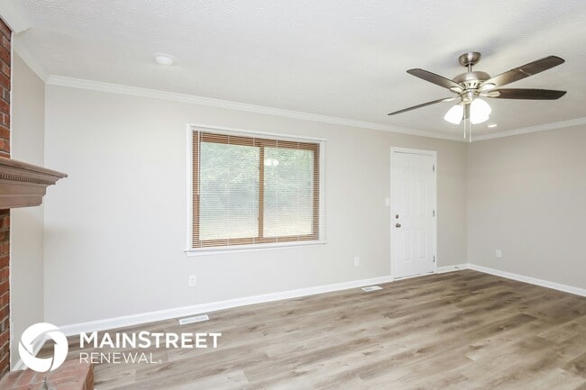 Building Photo - 6449 Laural Bend