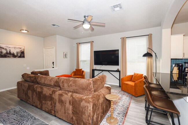 Foto del edificio - 2418 Allred Dr