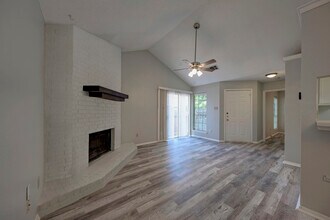 Building Photo - 12221 Tyson Cove