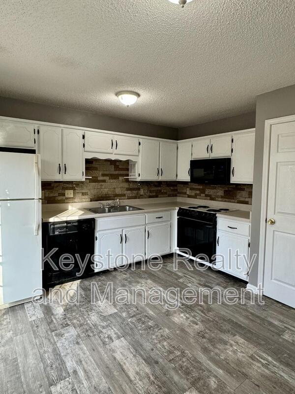 Building Photo - 3289 N Senseney Cir