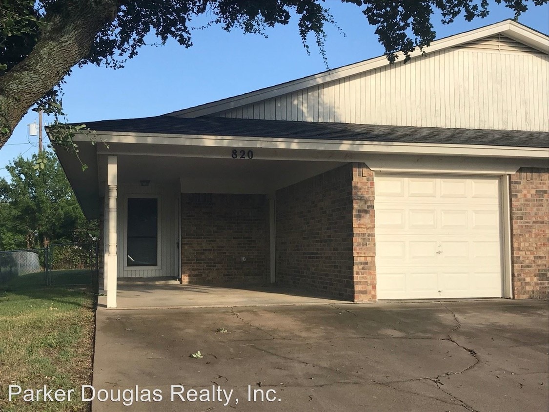 2 br, 1.5 bath Apartment 820 Terry Trail Apartment for Rent in