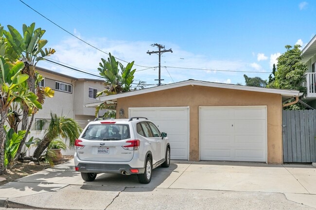 Building Photo - 310 Avenida Cabrillo