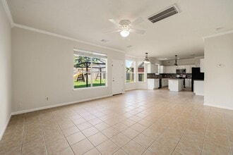 Building Photo - 11810 Hueco Tanks Dr