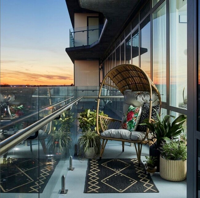 Foto del edificio - 320 Adolphus Ave