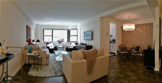 Foto del edificio - 219 E 69th St