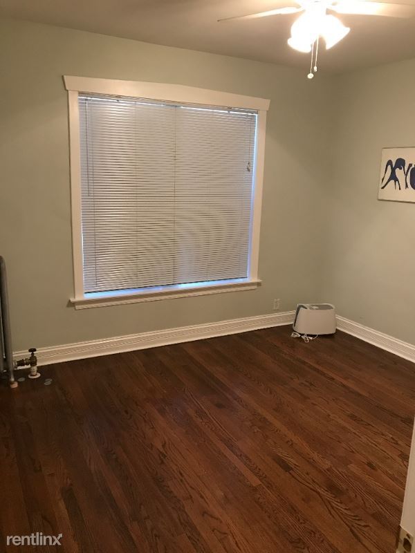 Building Photo - 3657 N Damen Ave