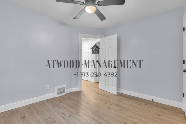 Foto del edificio - This beautifully updated 3-bedroom, 2-bath single-family home is ready for move-in!