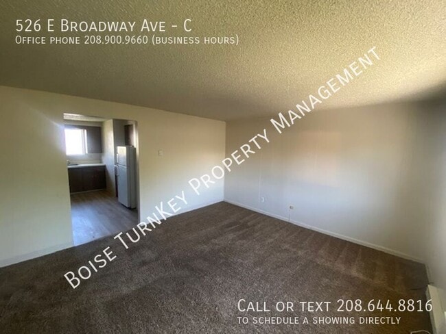 Building Photo - 526 E Broadway Ave