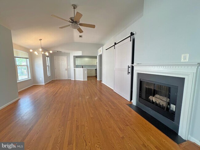 Foto del edificio - 45060 Brae Terrace