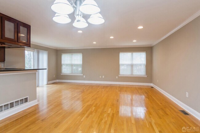 Foto del edificio - 34 Chimney Ct